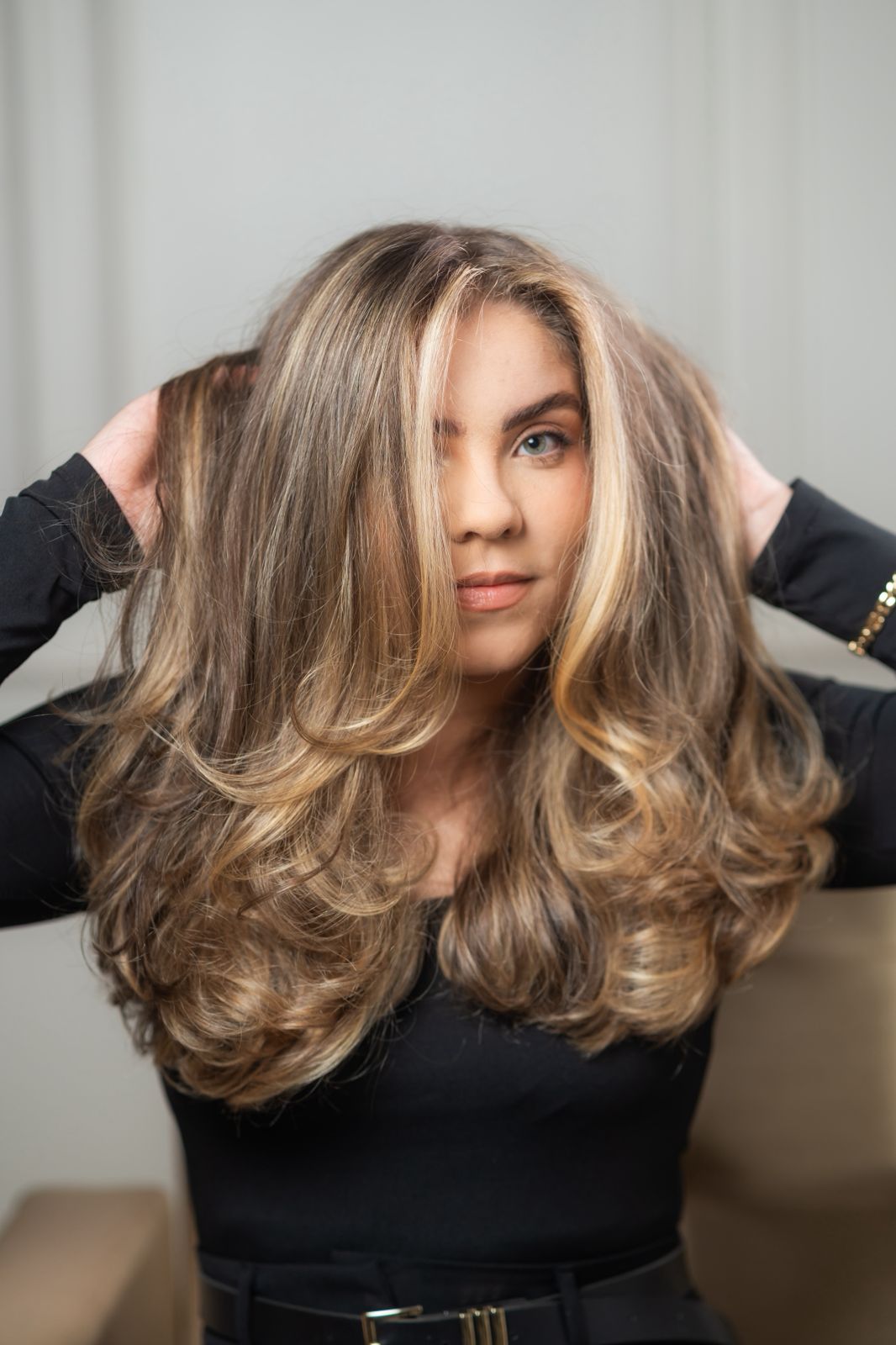 MECHAS / MORENA ILUMINADA